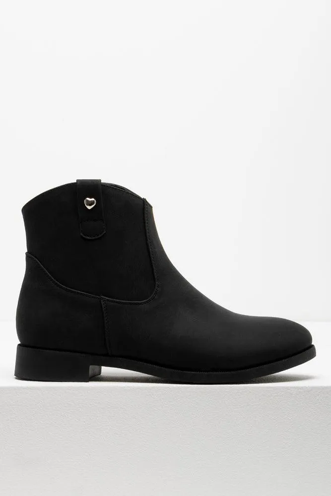 Boot Black