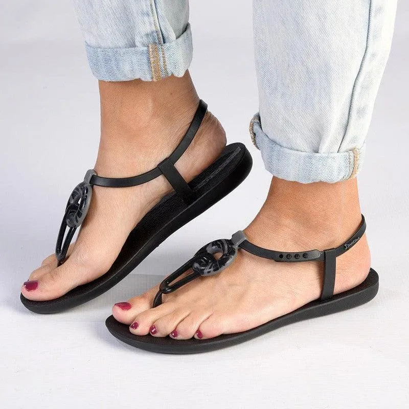 Ipanema Kate Chain Thong Sandals - Black