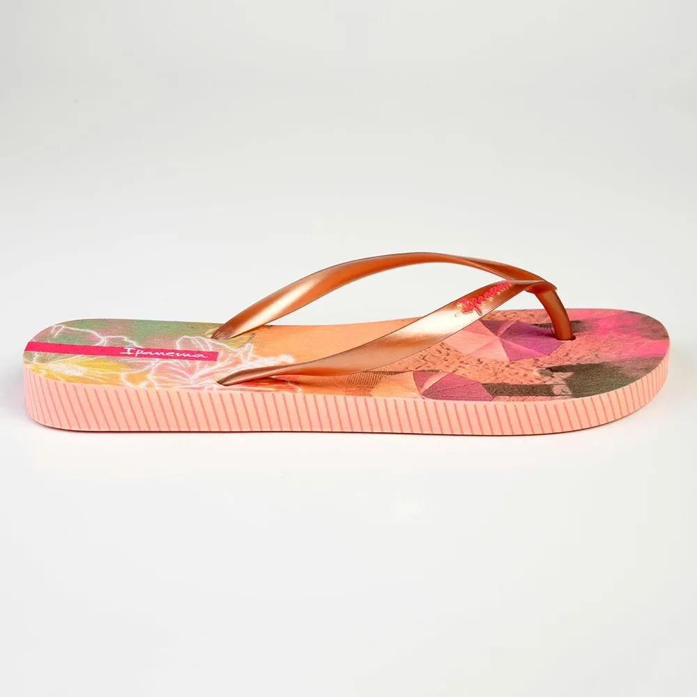 Ipanema Thong Sandals - Pink / Multi