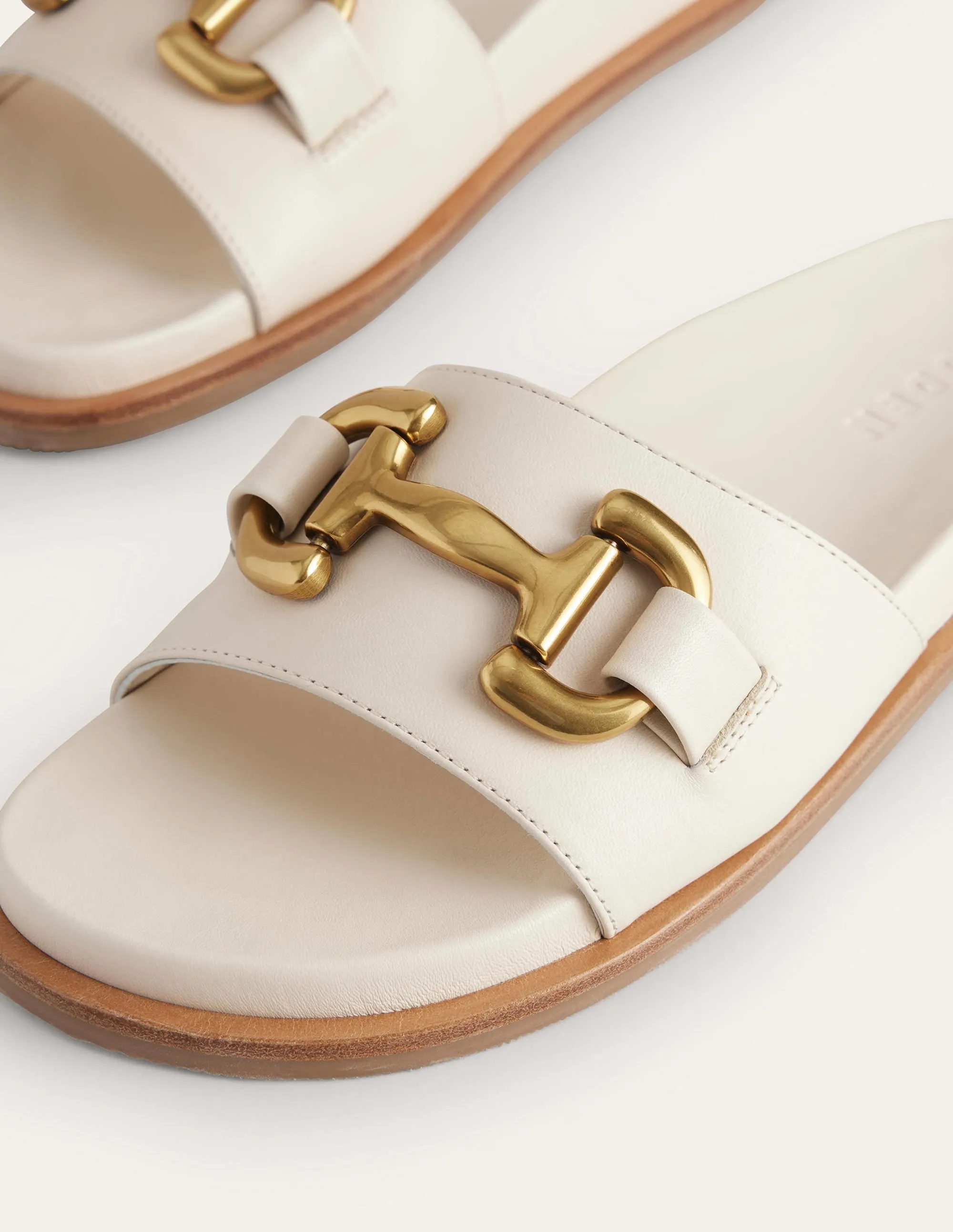 Iris Snaffle Slider Sandals-Ecru