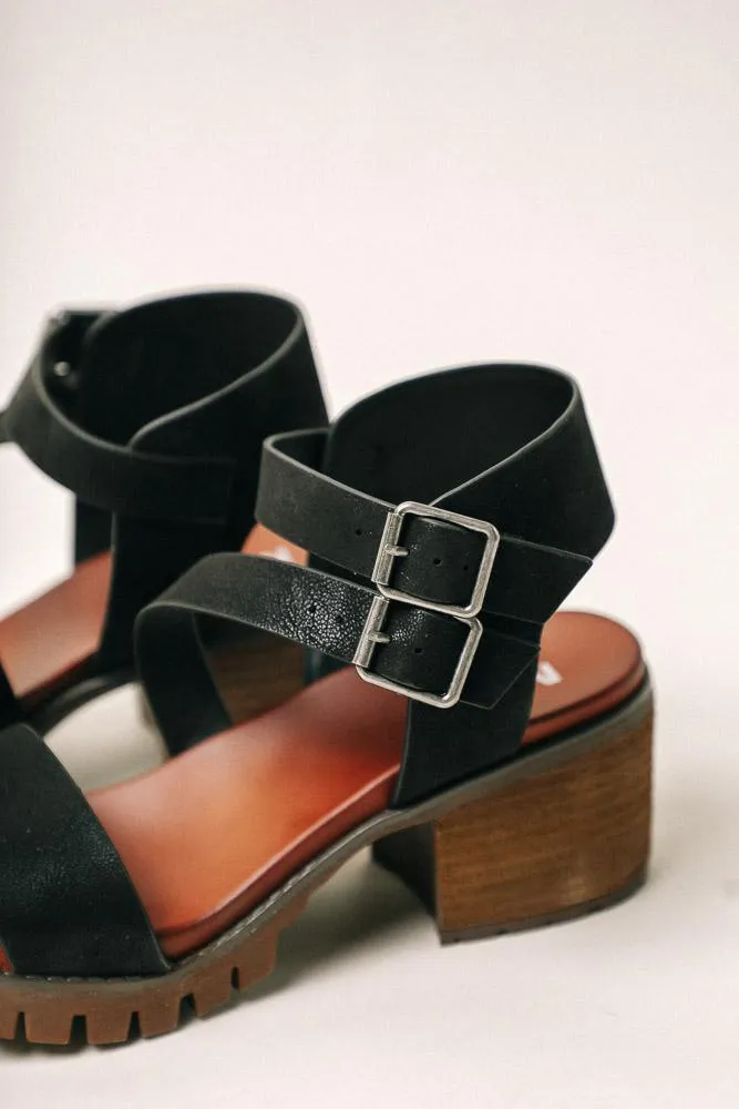 MIA Leyna Chunky Heeled Sandals in Black