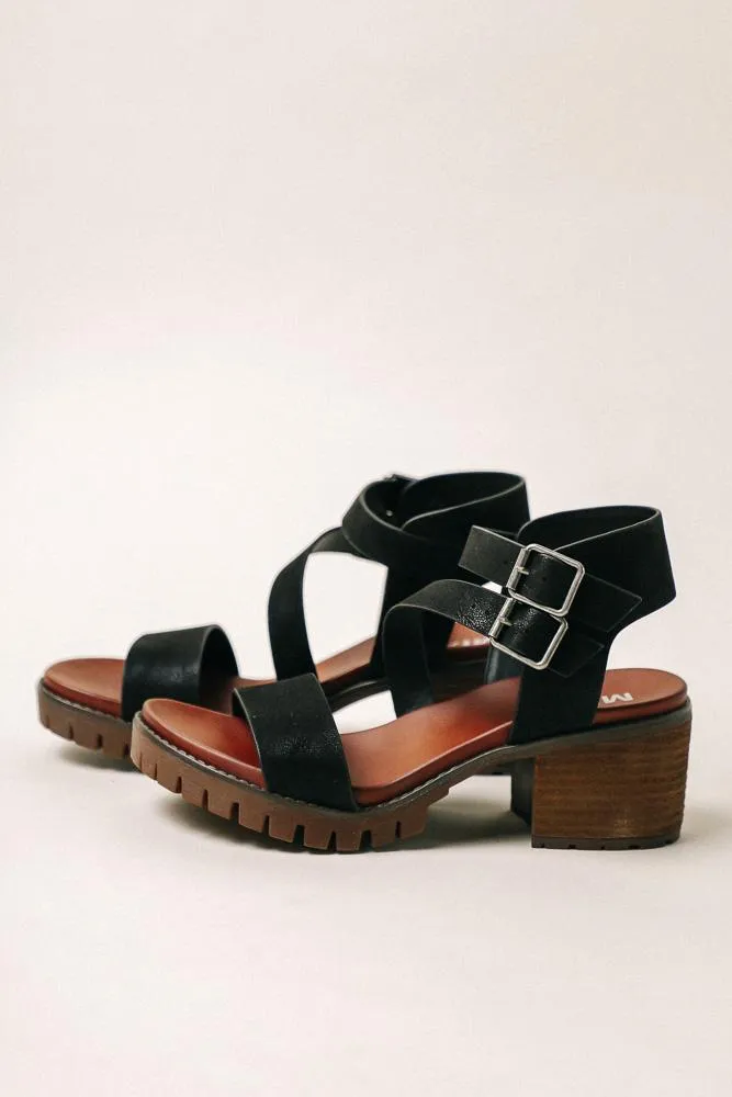 MIA Leyna Chunky Heeled Sandals in Black